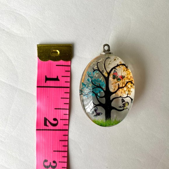 Large Transparent Floral Oval Pendant with Tree, Butterfly, Pressed Flowers - Picture 7 of 7